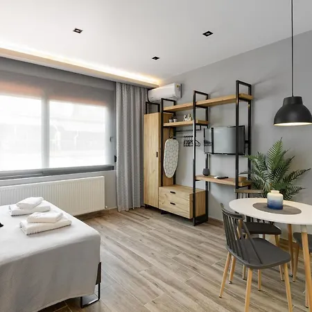 Sts Eight 6.1 * 테살로니키